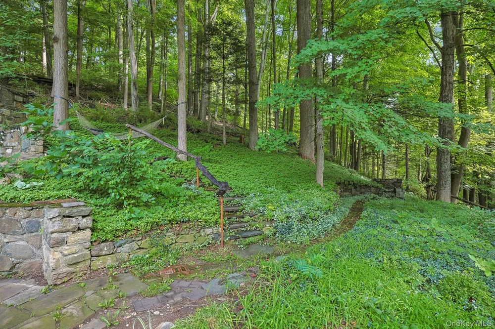 46 Gallows Hill Road Cortlandt Manor, NY 10567