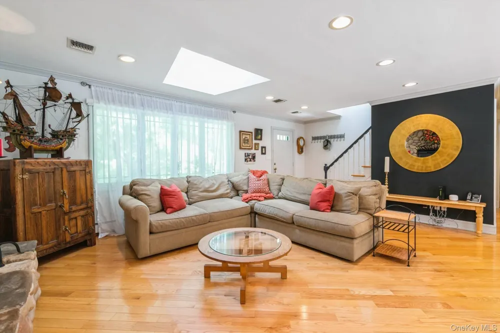 10 W Landing Road Hampton Bays, NY 11946