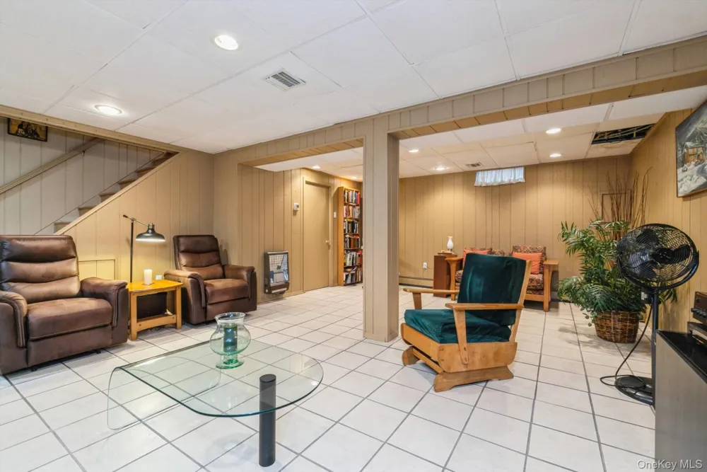 10 W Landing Road Hampton Bays, NY 11946