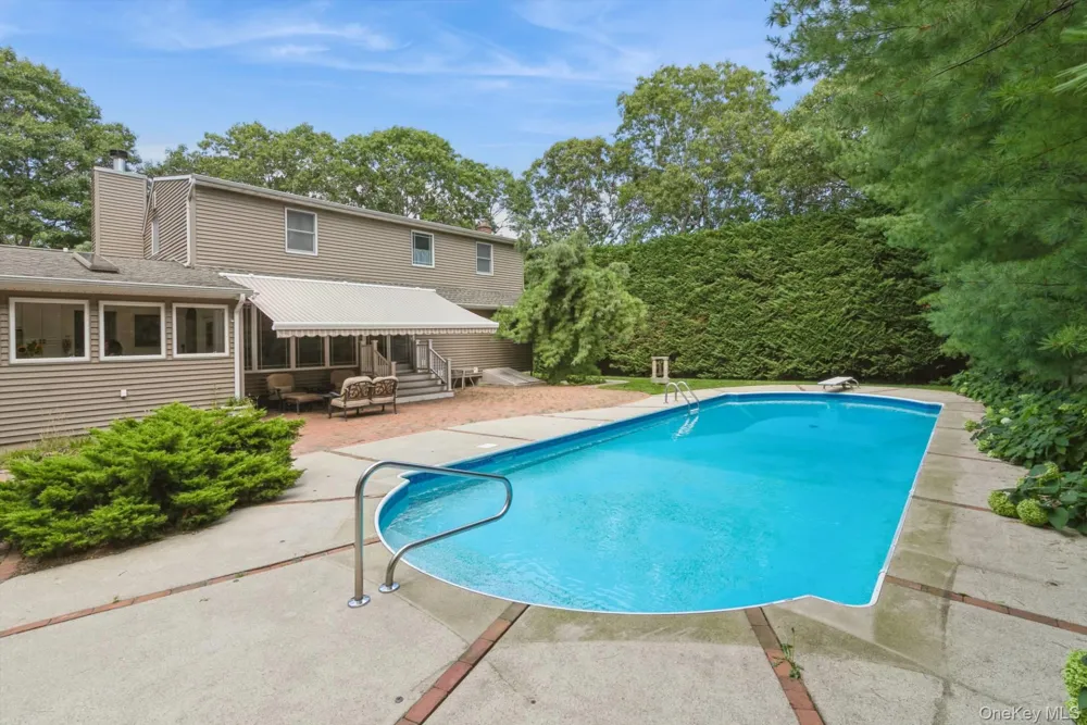 10 W Landing Road Hampton Bays, NY 11946