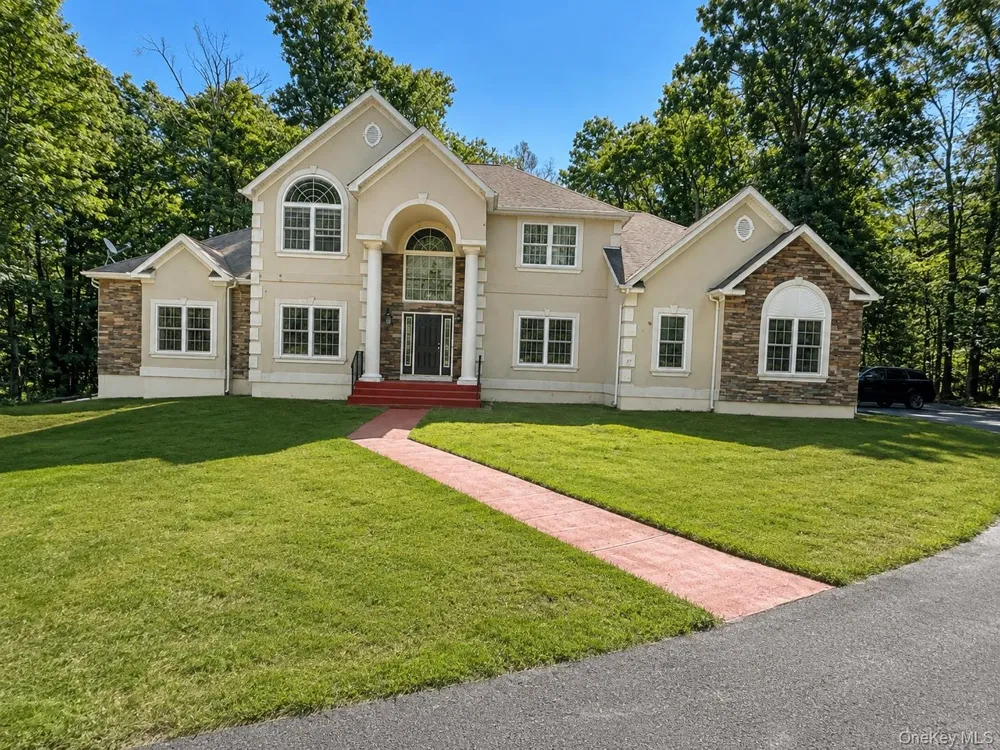 39 Jacob Rumph Court Montgomery, NY 12549