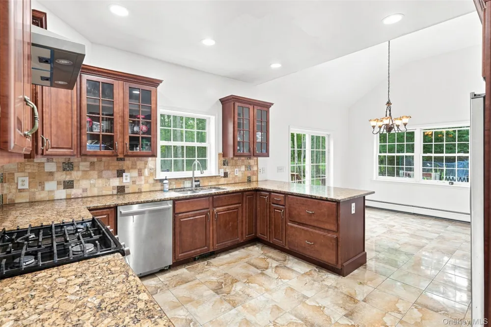 39 Jacob Rumph Court Montgomery, NY 12549