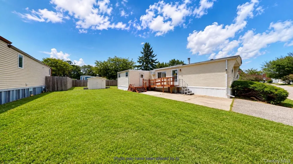 39 Valley Forge Drive Bohemia, NY 11716
