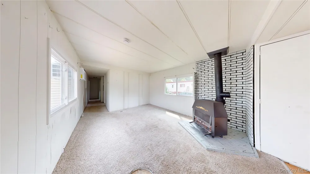 39 Valley Forge Drive Bohemia, NY 11716