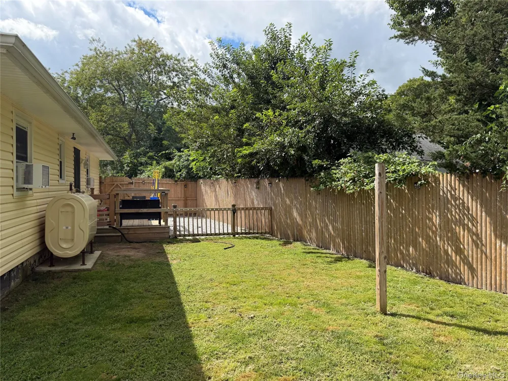 59 Pennant Drive Mastic Beach, NY 11951