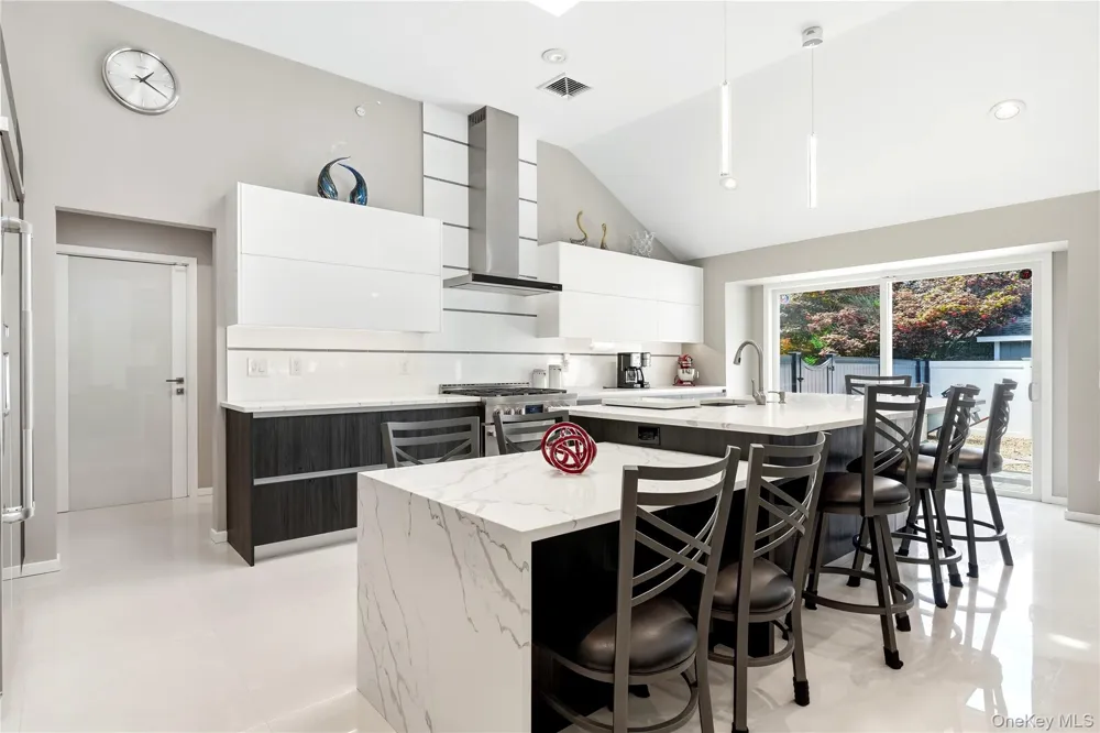 31 Deer Run East Islip, NY 11730