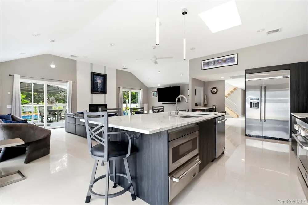 31 Deer Run East Islip, NY 11730
