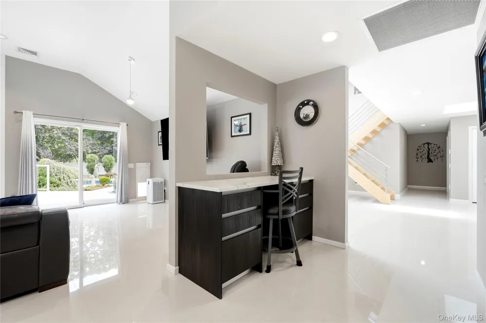 31 Deer Run East Islip, NY 11730