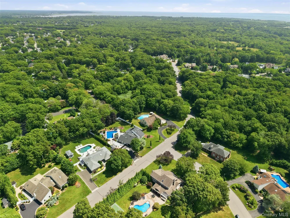 31 Deer Run East Islip, NY 11730