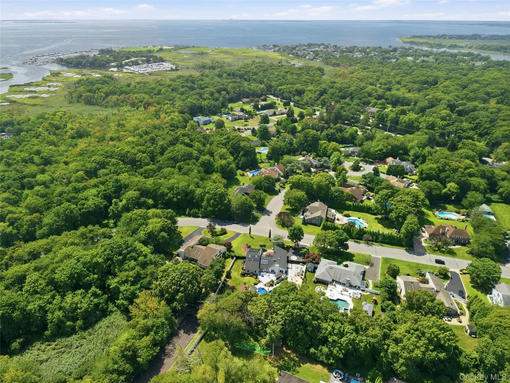 31 Deer Run East Islip, NY 11730