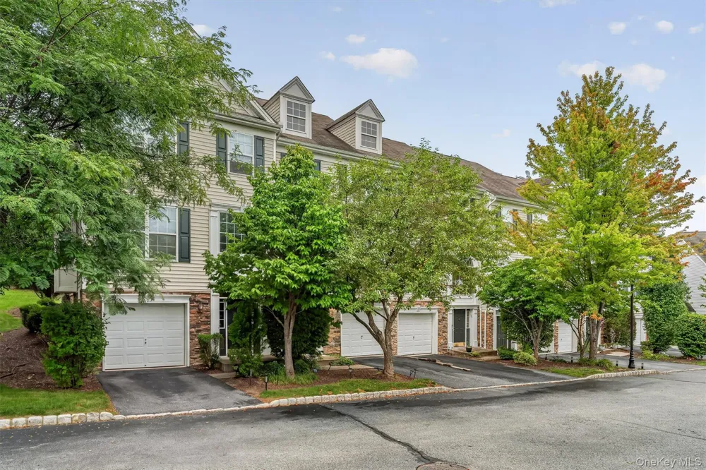 7 Gillian Court Monroe, NY 10950