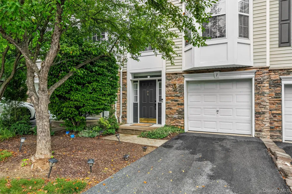7 Gillian Court Monroe, NY 10950