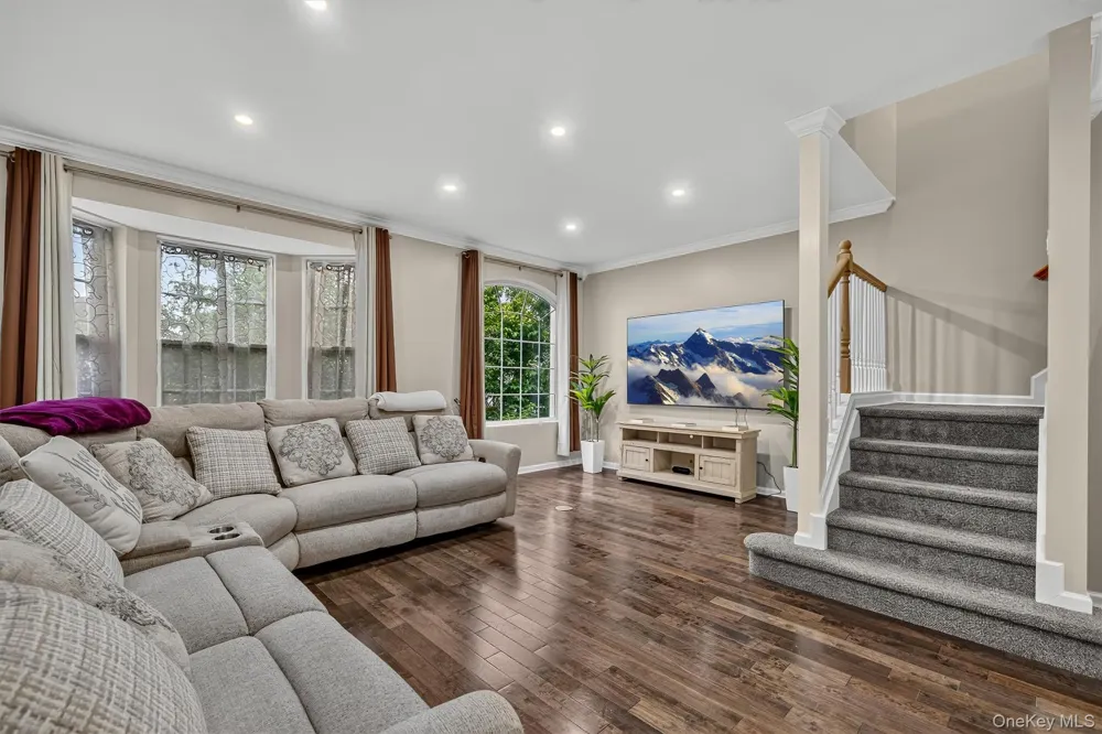 7 Gillian Court Monroe, NY 10950