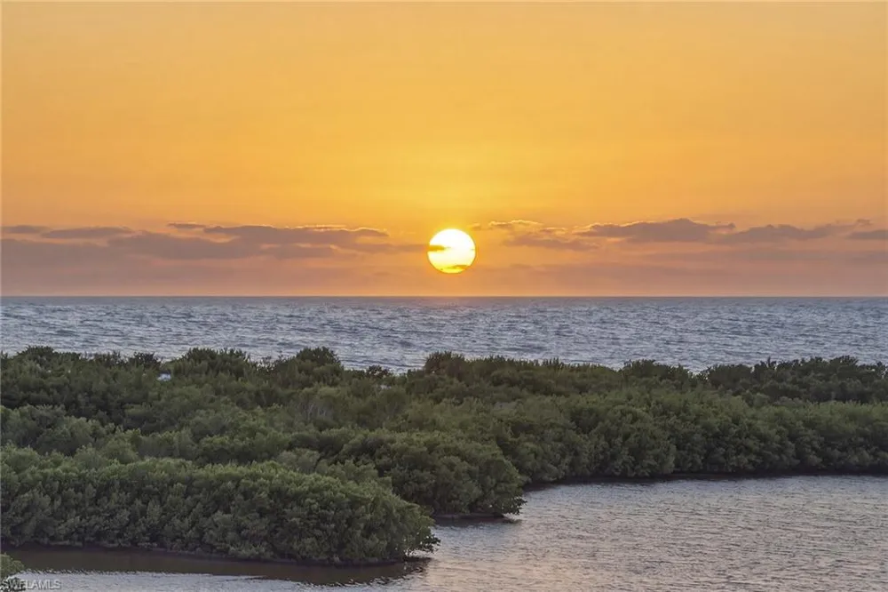 380 Seaview Court #908 Marco Island, FL 34145
