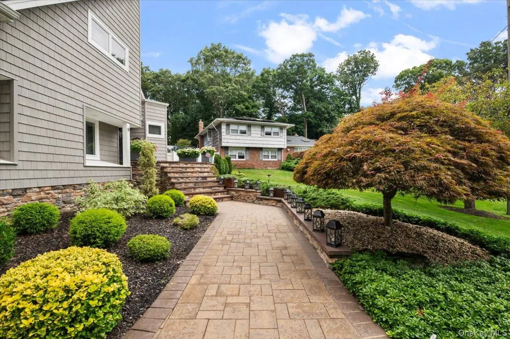 9 Sorgi Court Plainview, NY 11803