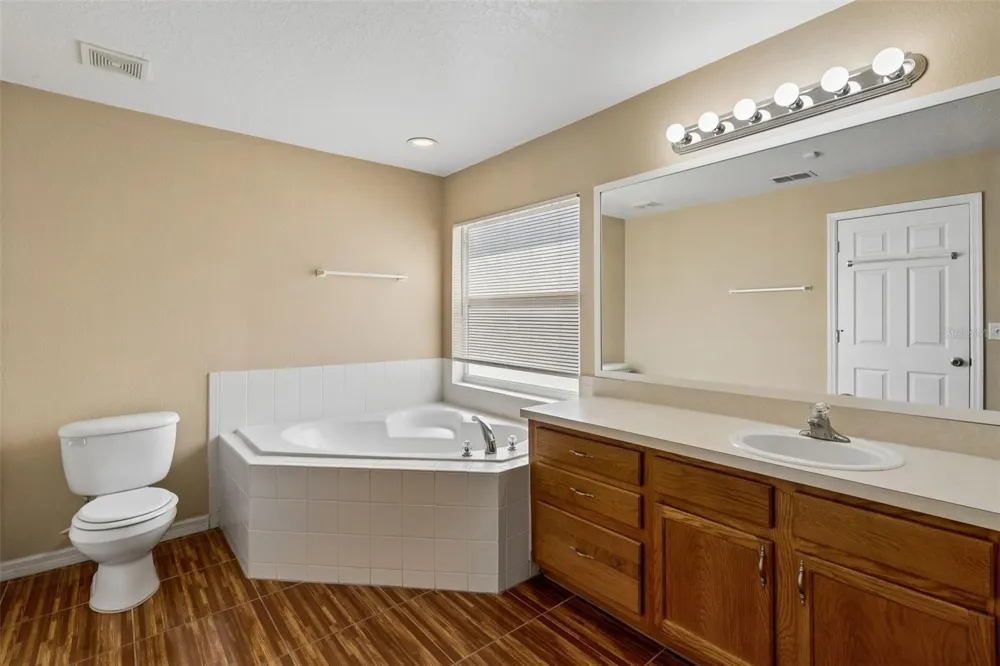 1 CATALINA COURT Kissimmee, FL 34758