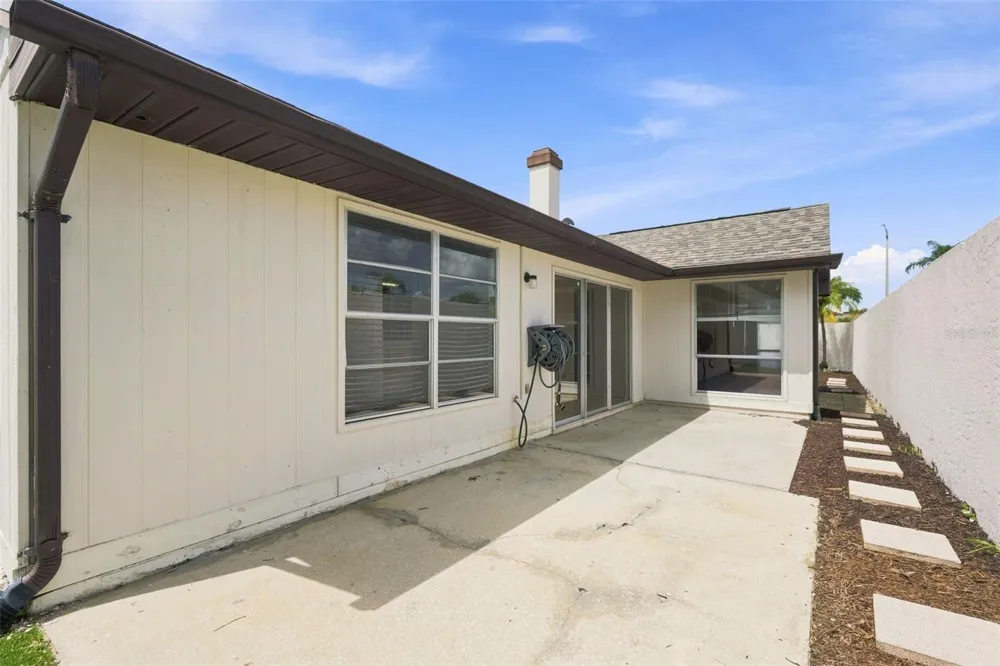 10836 VENICE CIRCLE Tampa, FL 33635