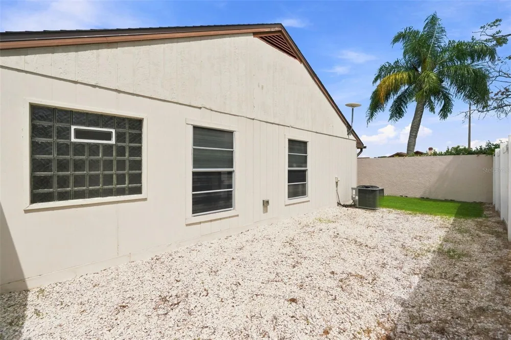 10836 VENICE CIRCLE Tampa, FL 33635