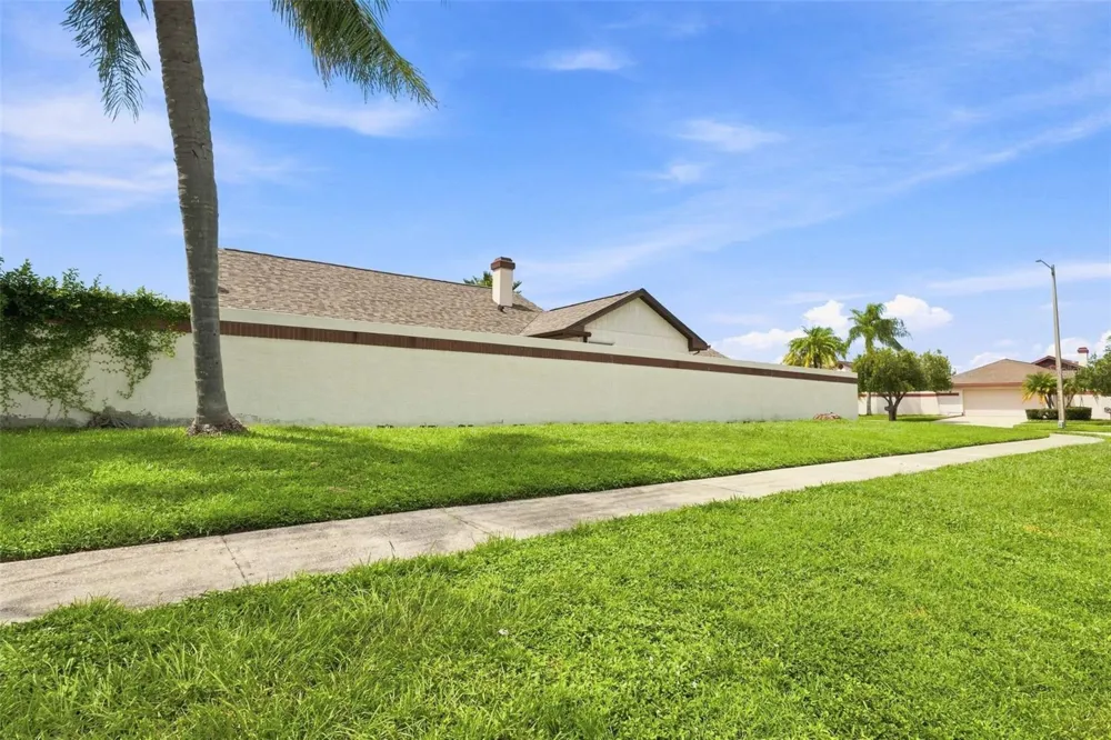 10836 VENICE CIRCLE Tampa, FL 33635