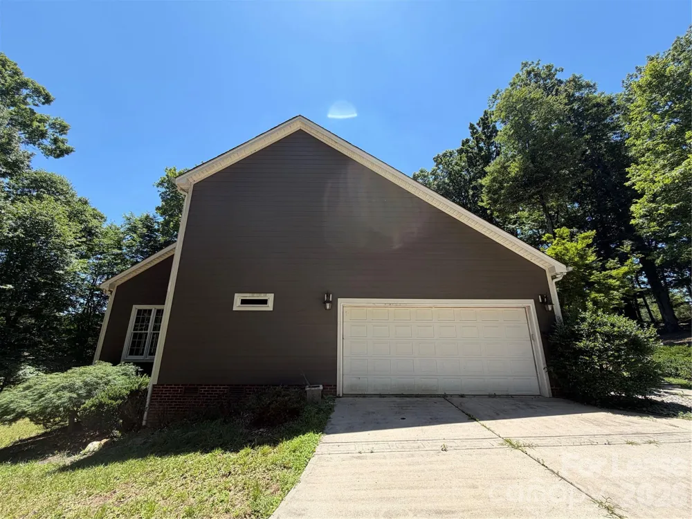 150 Manitou Trail Statesville, NC 28677
