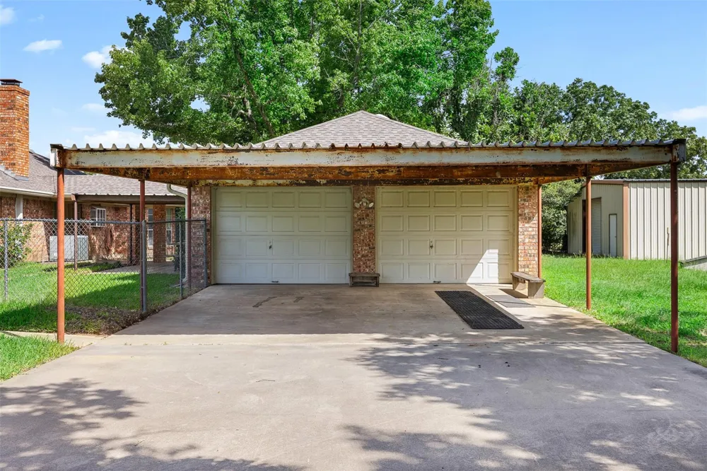 20908 N State Highway 6 Bremond, TX 76629