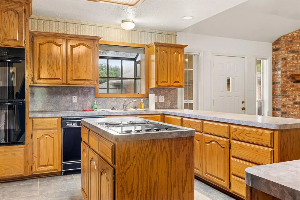 20908 N State Highway 6 Bremond, TX 76629