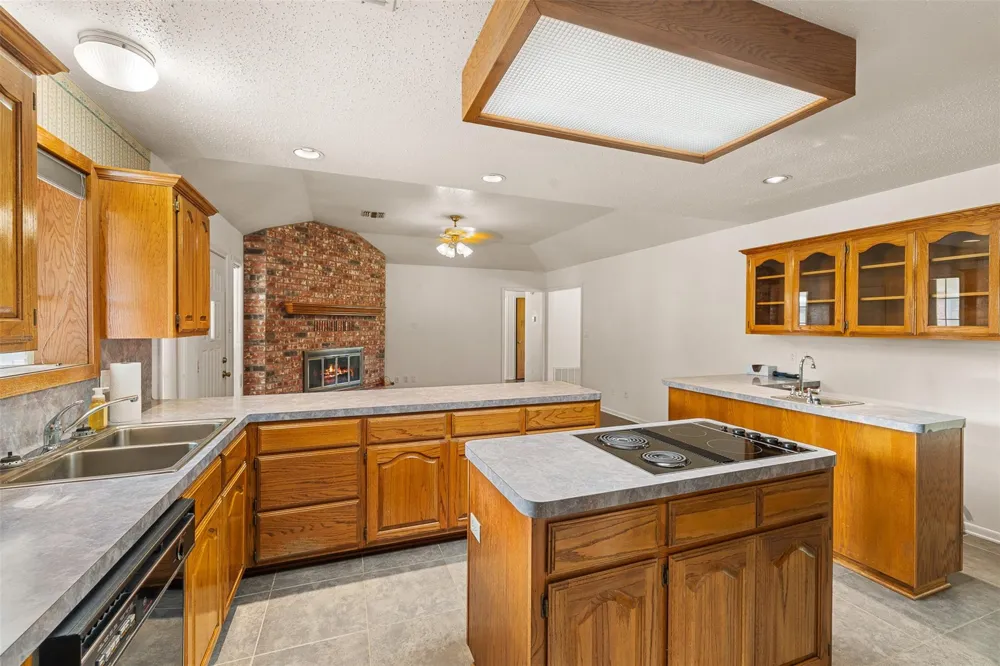 20908 N State Highway 6 Bremond, TX 76629