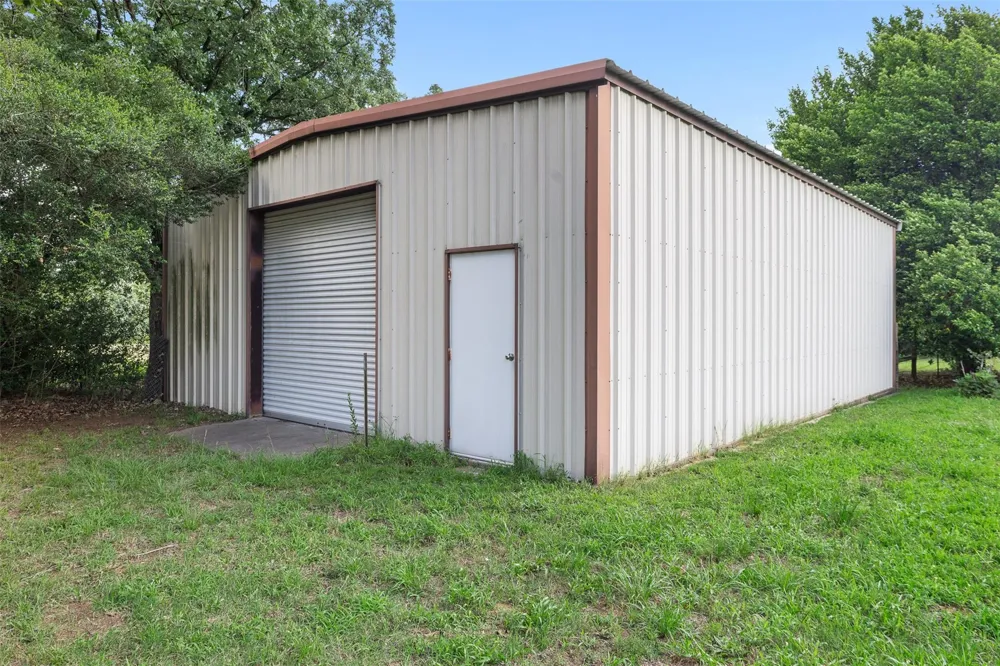 20908 N State Highway 6 Bremond, TX 76629