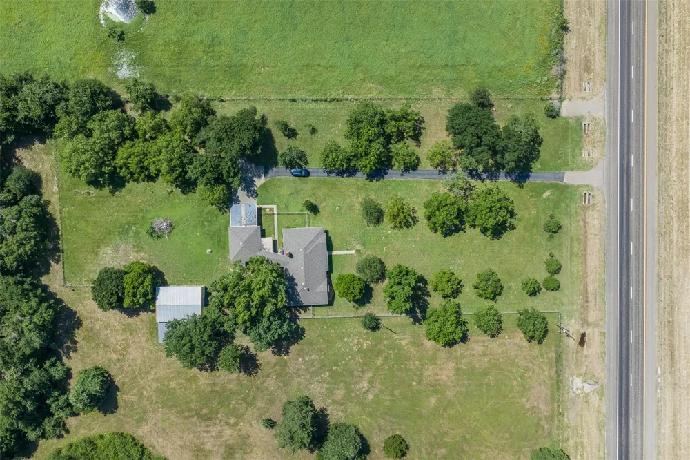 20908 N State Highway 6 Bremond, TX 76629