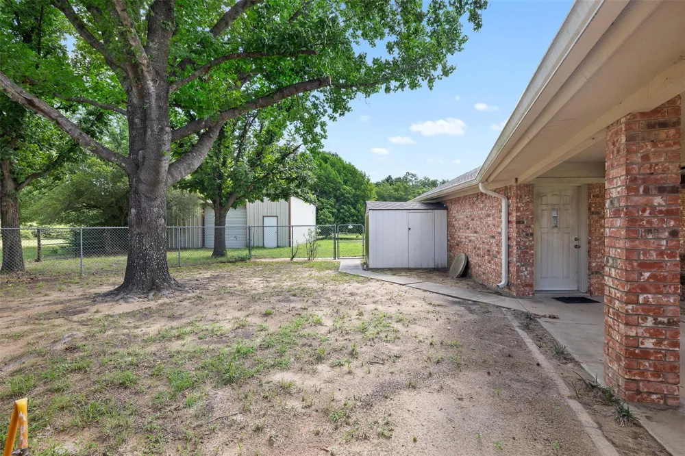 20908 N State Highway 6 Bremond, TX 76629