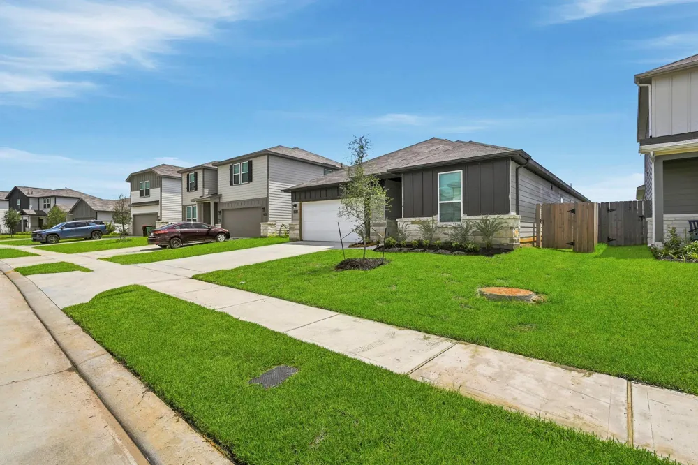 17314 White Peace Drive Waller, TX 77484