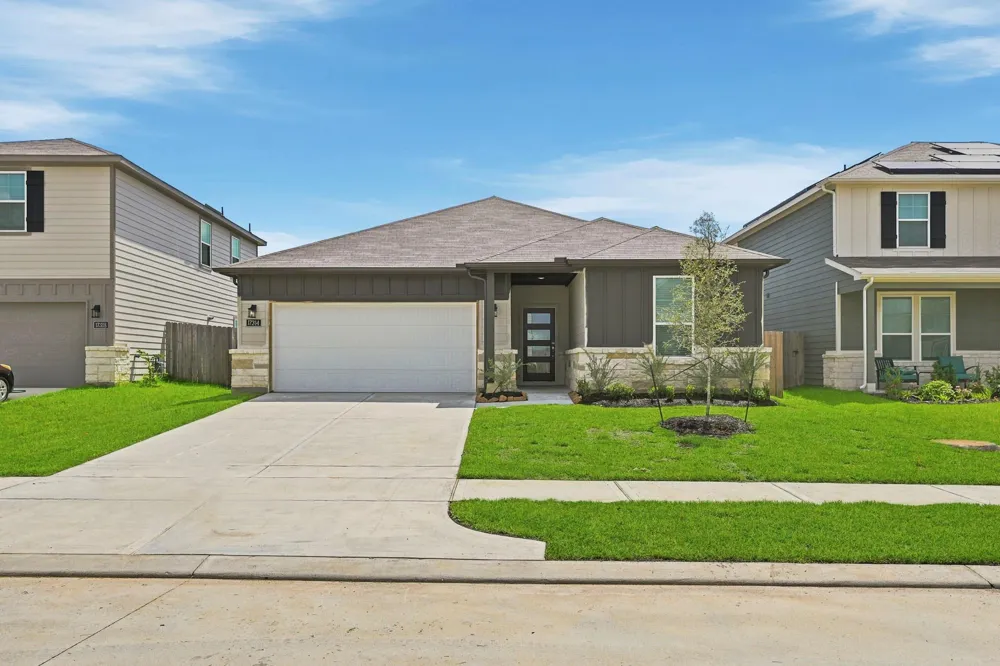 17314 White Peace Drive Waller, TX 77484