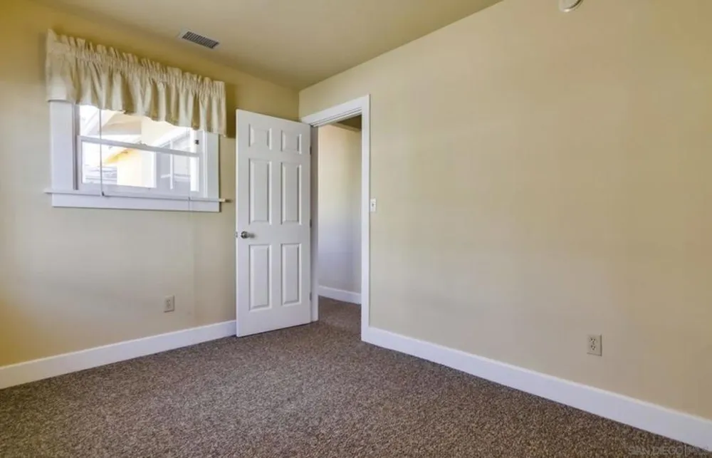 355 19th San Diego, CA 92102