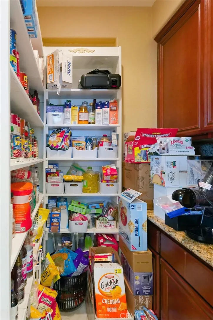 14911 Sunset Gardens Court Victorville, CA 92394