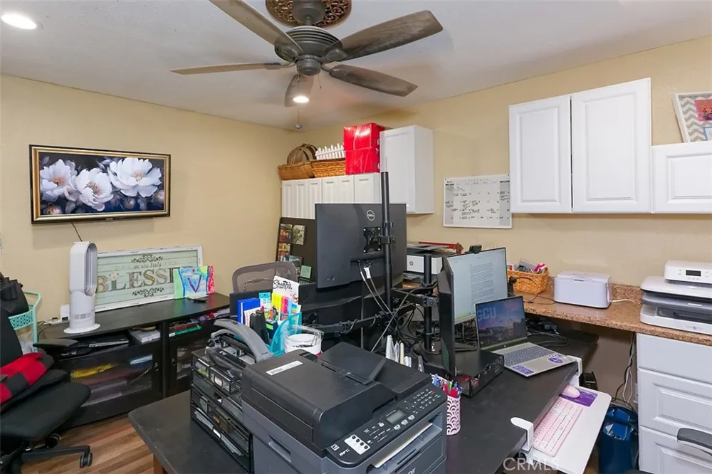 14911 Sunset Gardens Court Victorville, CA 92394
