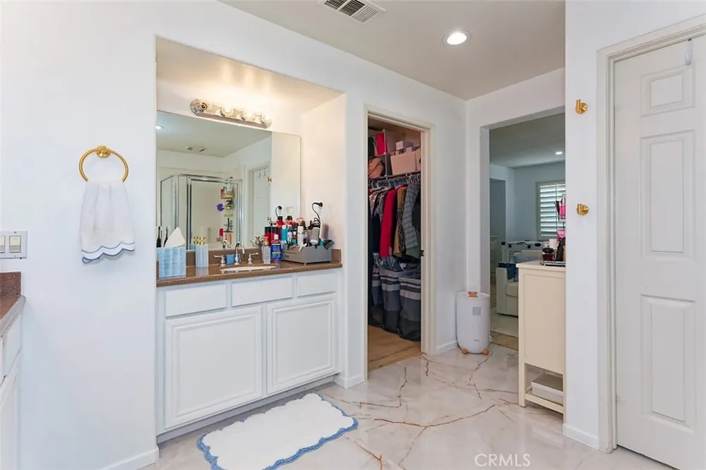 14911 Sunset Gardens Court Victorville, CA 92394