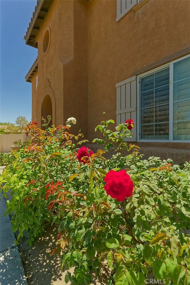 14911 Sunset Gardens Court Victorville, CA 92394