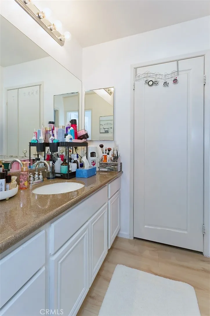 14911 Sunset Gardens Court Victorville, CA 92394