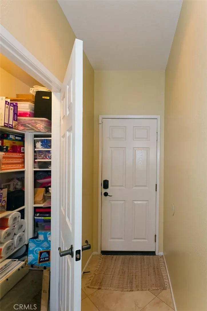 14911 Sunset Gardens Court Victorville, CA 92394