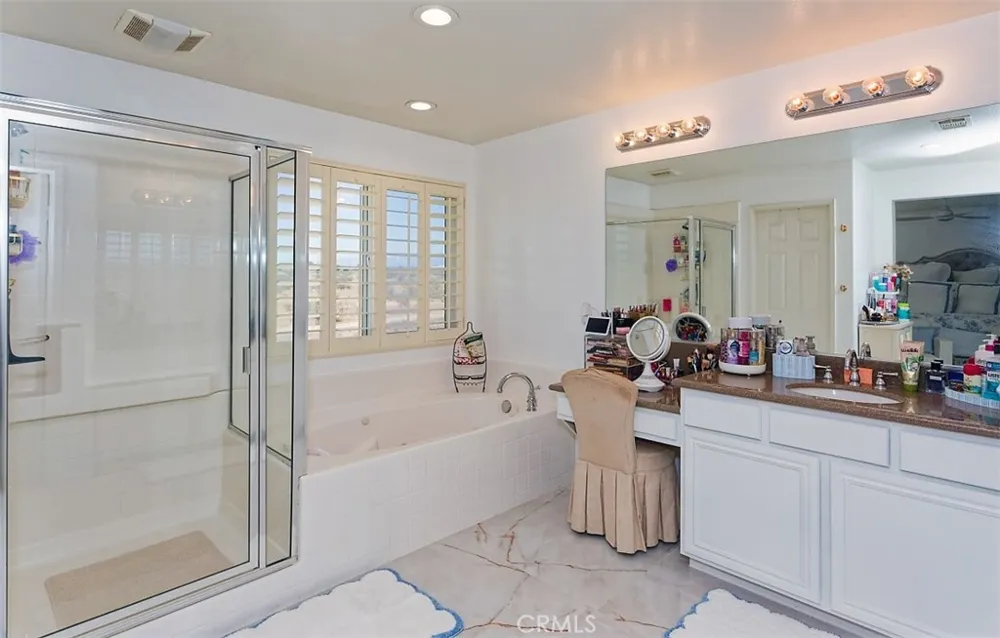14911 Sunset Gardens Court Victorville, CA 92394