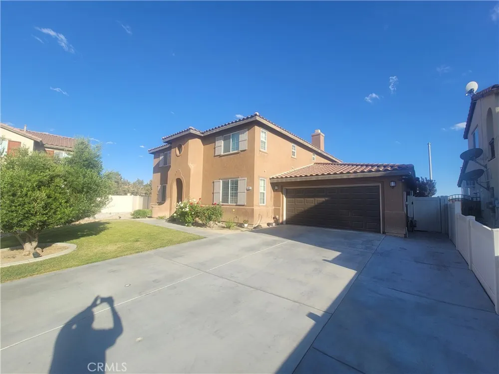 14911 Sunset Gardens Court Victorville, CA 92394