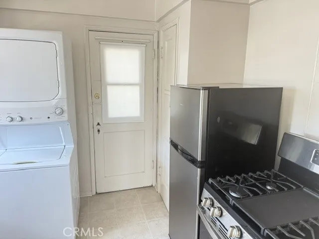 1365 Masselin Los Angeles, CA 90019