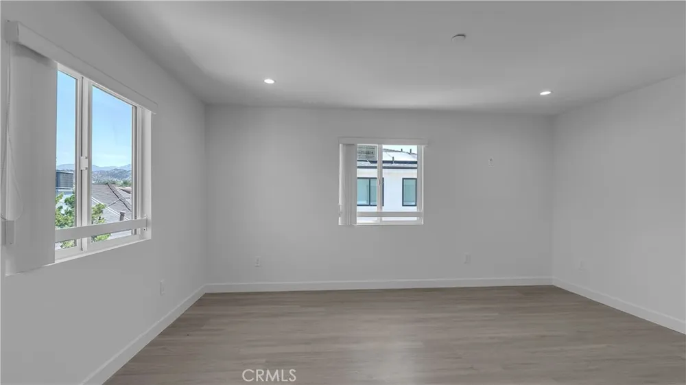 7731 Craner Ave Sun Valley, CA 91352