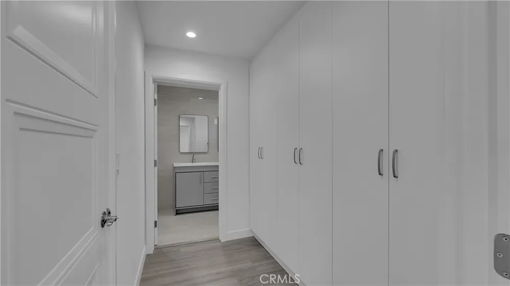 7731 Craner Ave Sun Valley, CA 91352