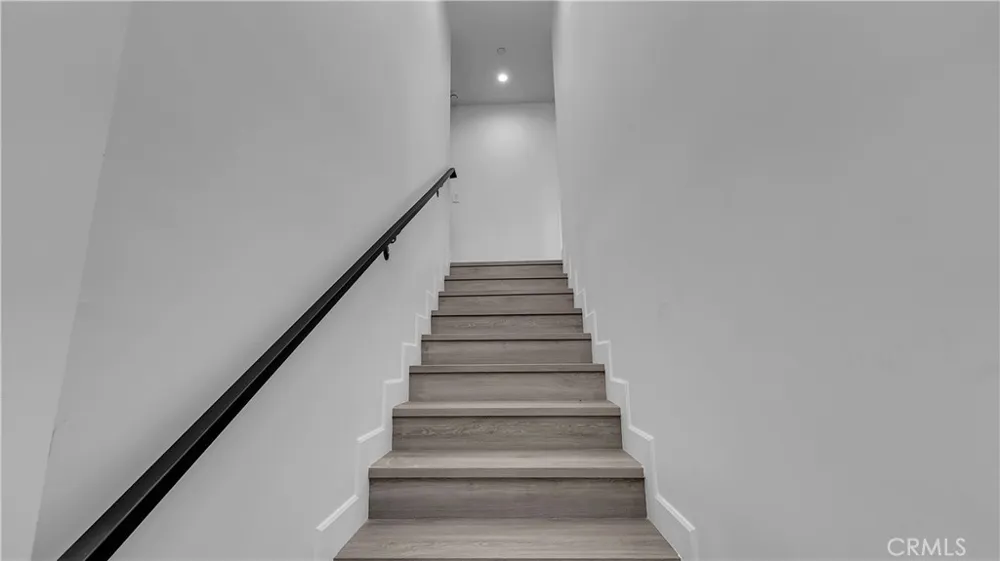7731 Craner Ave Sun Valley, CA 91352