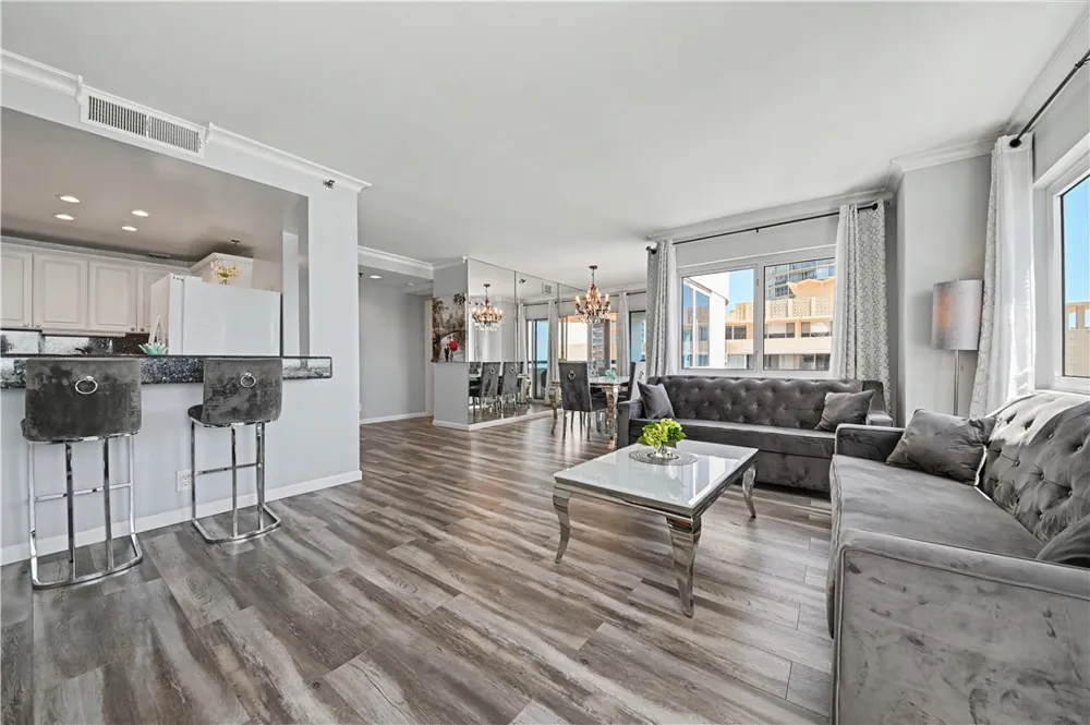 525 E Seaside Way #1109 Long Beach, CA 90802