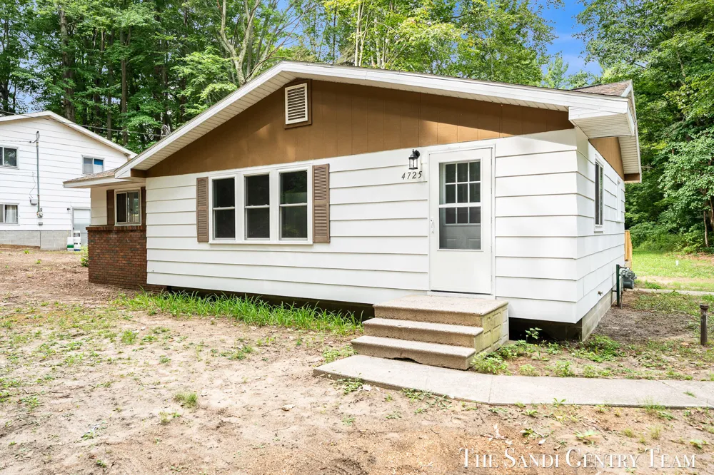 4725 Orshal Road Whitehall, MI 49461
