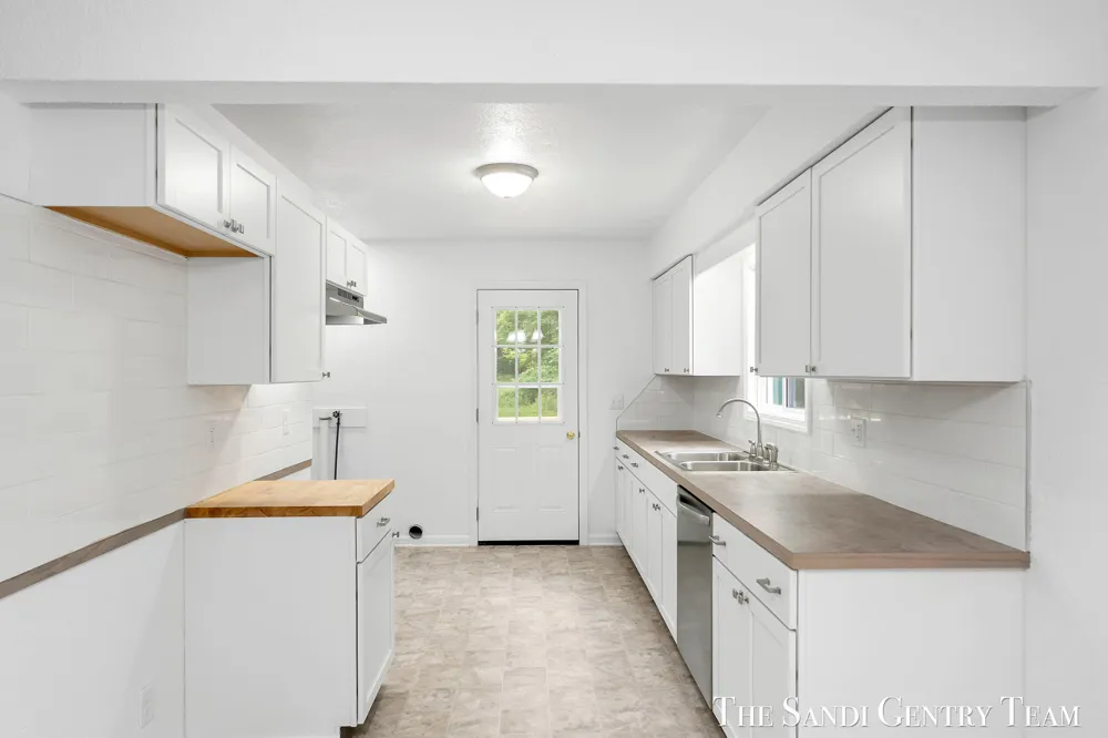 4725 Orshal Road Whitehall, MI 49461