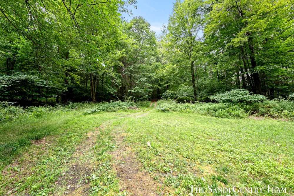 4725 Orshal Road Whitehall, MI 49461