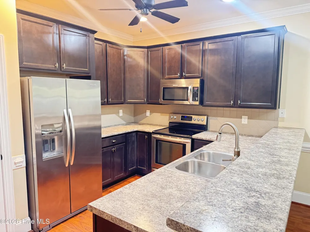 2313 Dovedale Drive #B Greenville, NC 27834